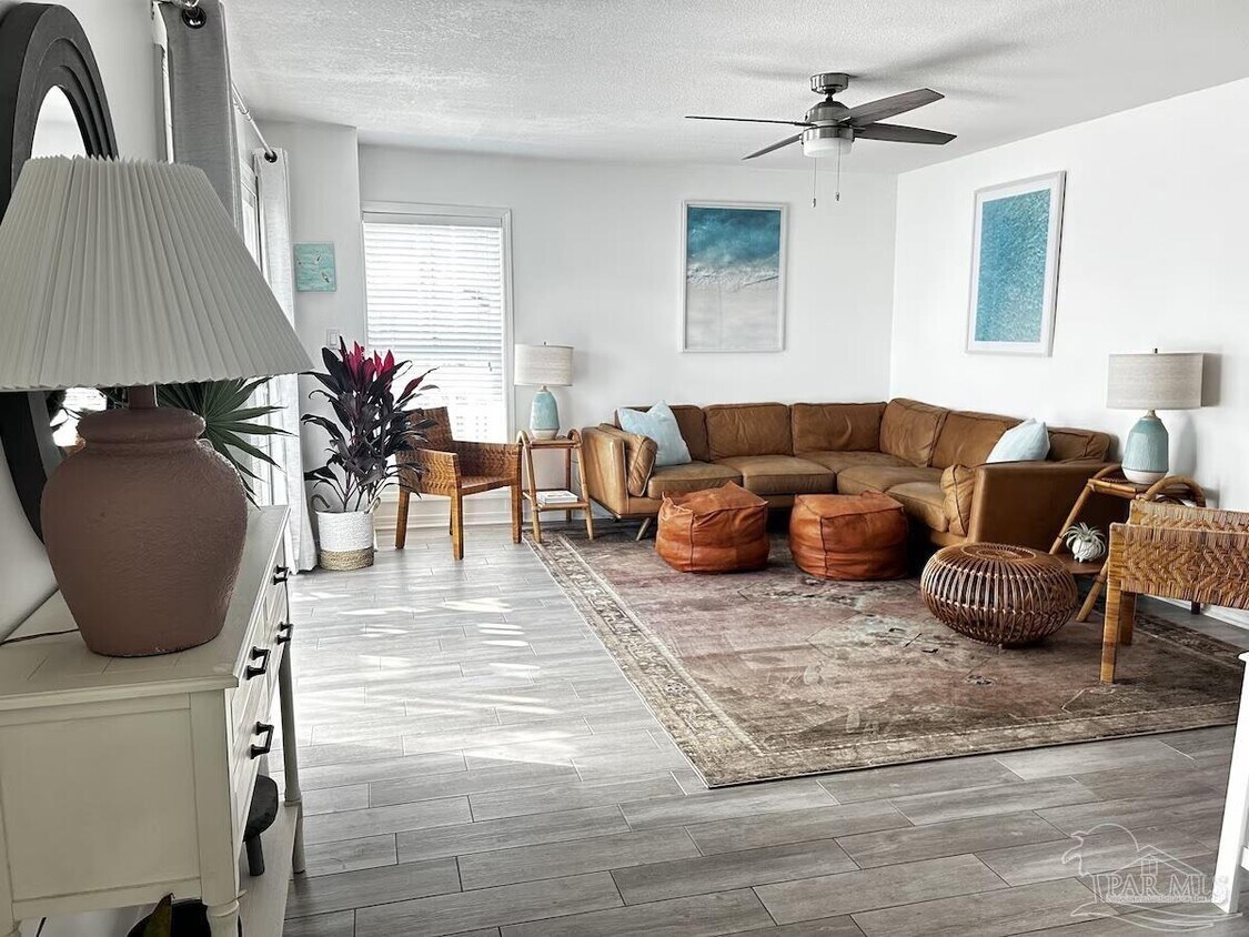 Foto principal - 1100 Fort Pickens Rd
