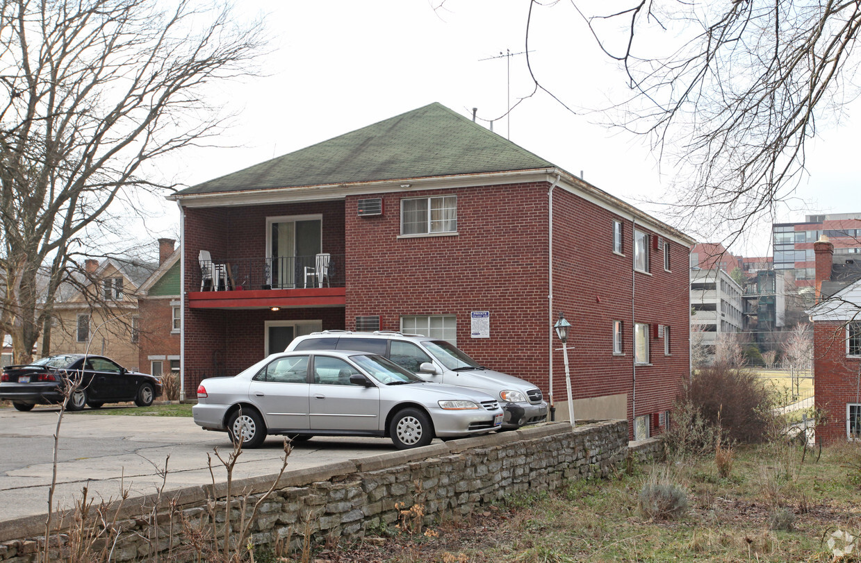 Building Photo - 938 Ludlow Ave