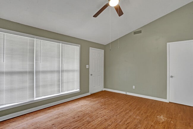 Building Photo - Cozy 3-Bedroom Home in Pearl, MS