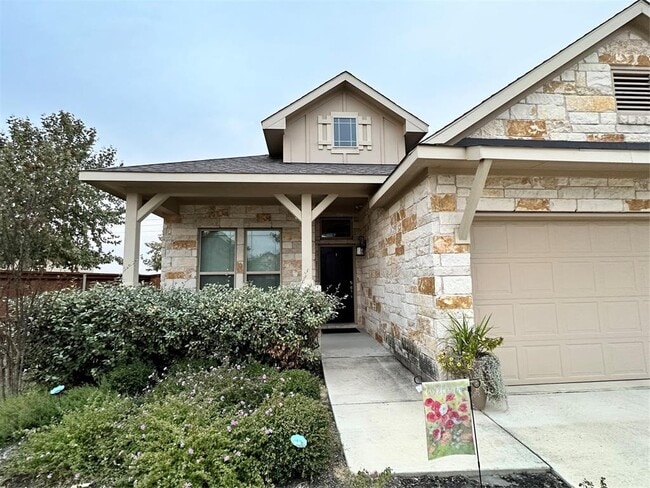 Building Photo - 404 Blue Waterleaf Ln