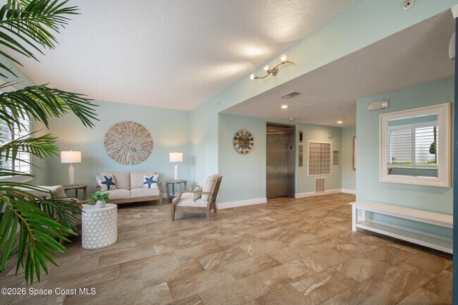 Foto del edificio - 8700 Ridgewood Ave