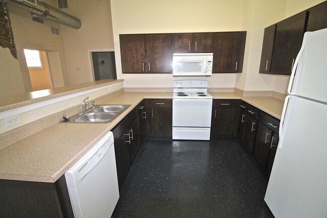 Foto del edificio - 1320 5th Ave