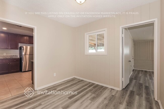 Building Photo - 8943 Conway Dr