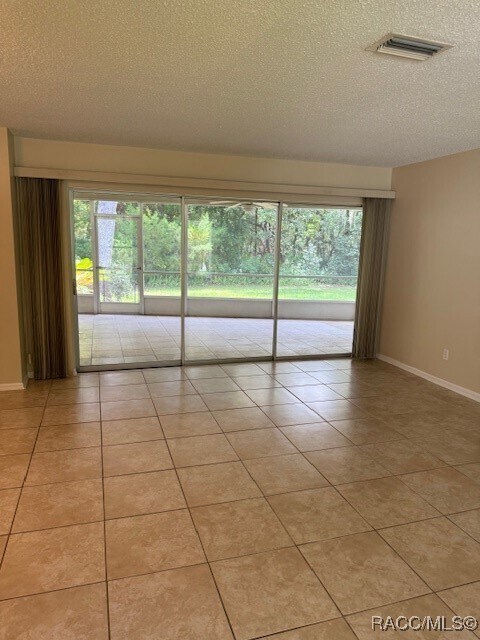 Foto del edificio - 18 Boxelder Ct