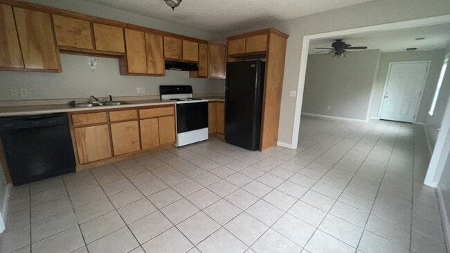 Building Photo - 86 Wilkinson Rd