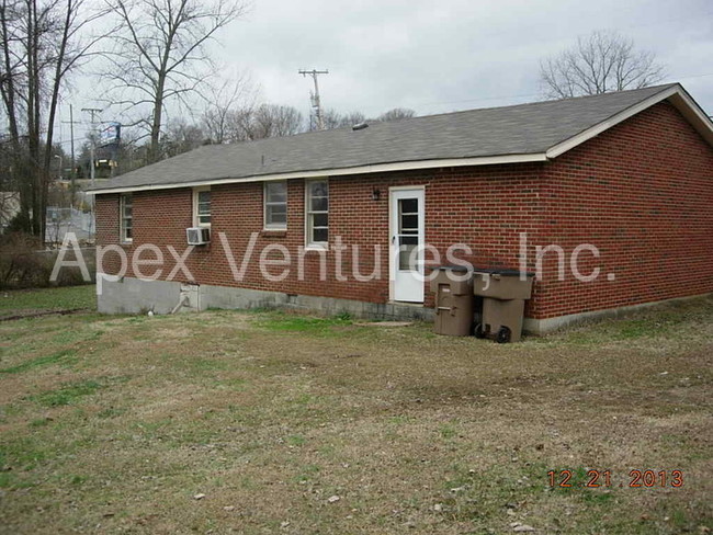 Building Photo - 316 Rural Hill Rd