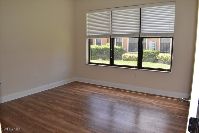 Foto del edificio - 1303 Verde Dr