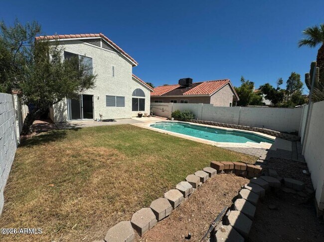 Foto del edificio - 4053 E Woodland Dr