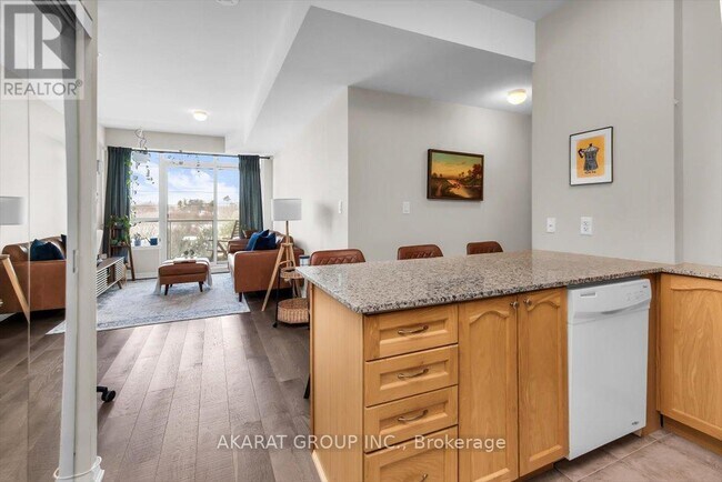 Building Photo - 3865 Lake Shore Blvd W