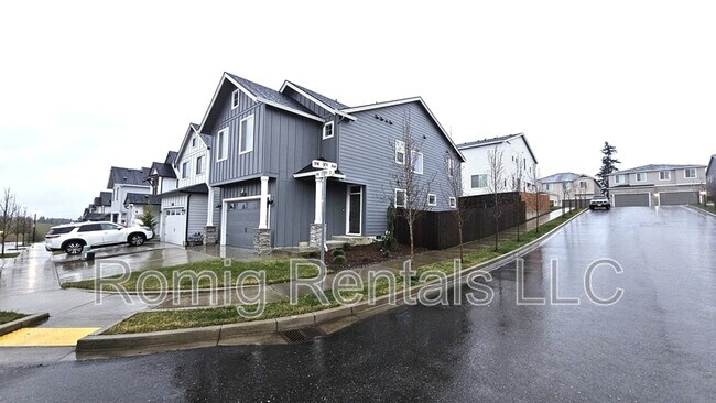 Foto del edificio - 906 NW 178th St