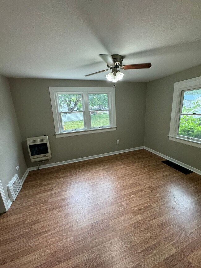 Foto del edificio - 2908 Witchwood Dr