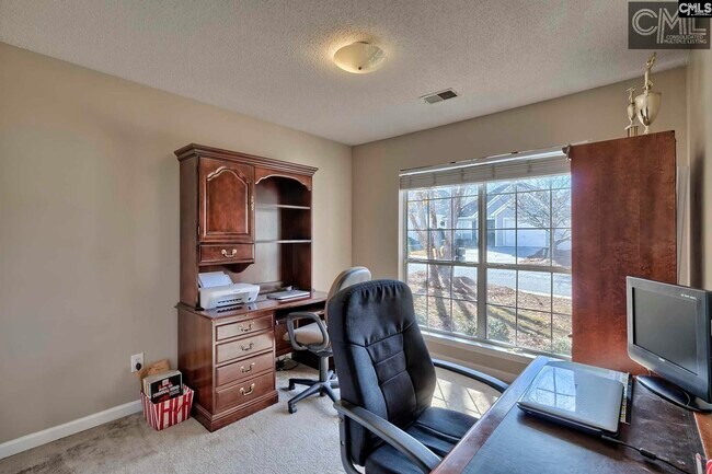 Foto del edificio - 104 Clouser Dr