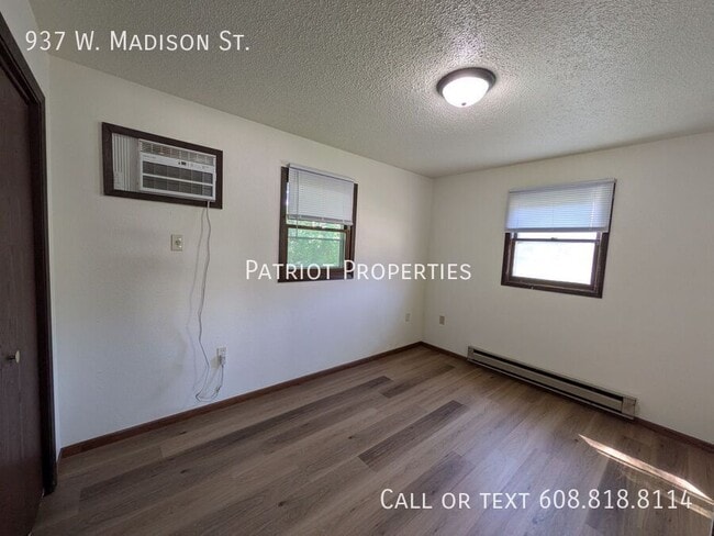 Building Photo - 937 W Madison St
