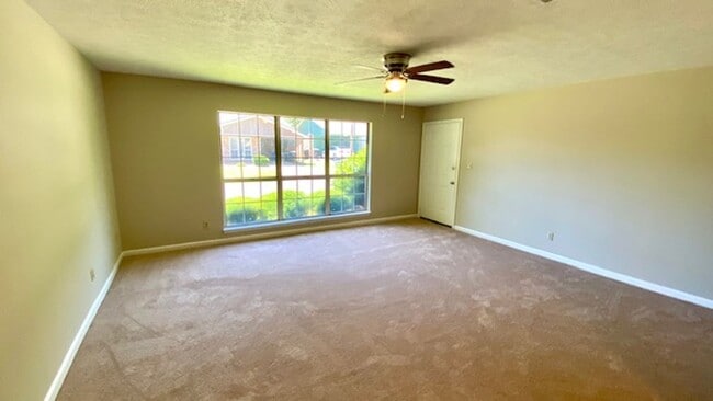 Foto del edificio - Conifer Ring #69 A,B,C