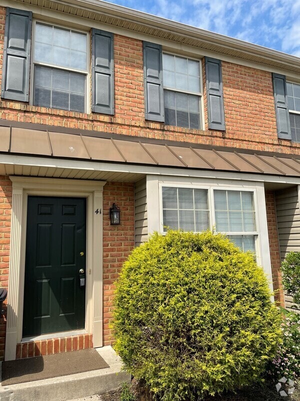 Building Photo - 41 Covington Ct