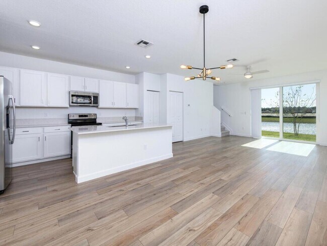 Foto del edificio - 246 SE Woodbark St