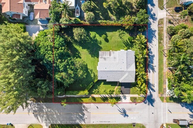 Foto del edificio - 330 W Ocean Ave