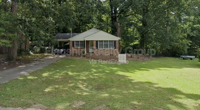 Photo - 2501 Jefferson Dr House