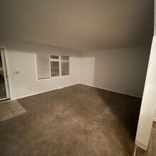 Building Photo - 346 E 250th St