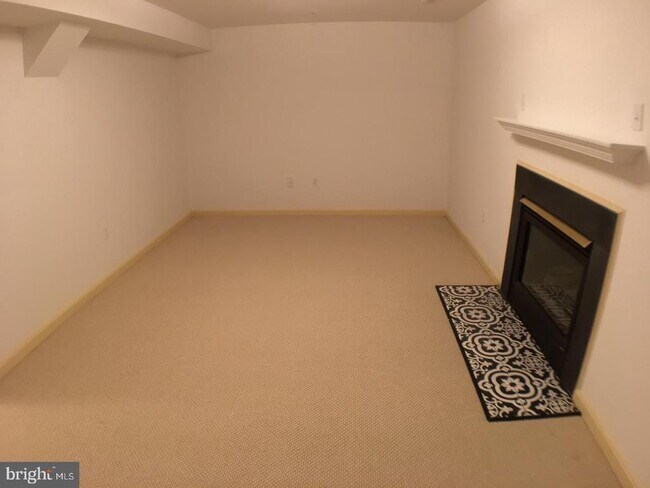 Foto del edificio - 2235 Village Square Rd