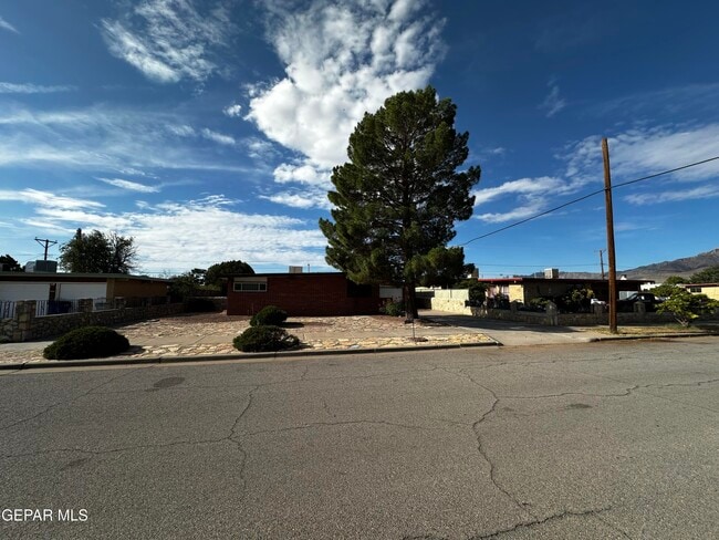 Building Photo - 5202 Cornell Ave