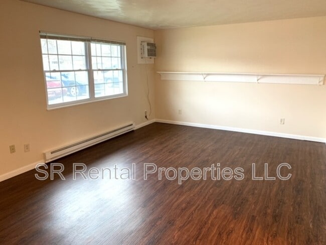 Photo - 223 Maxwell St Apartment