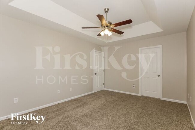 Foto del edificio - 2807 Cougar Hill Ct