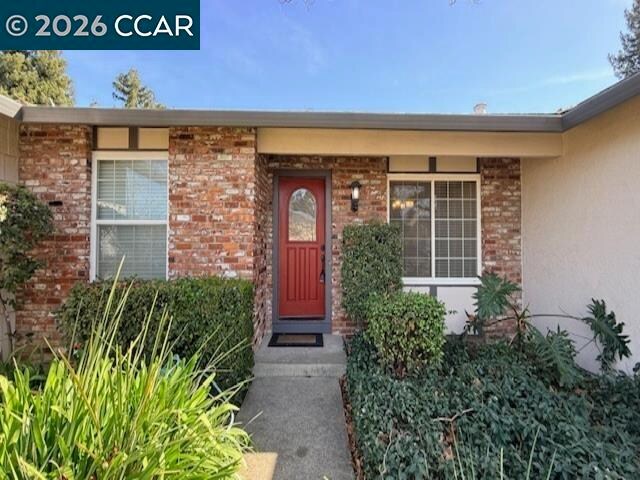 Building Photo - 2321 Talavera Dr