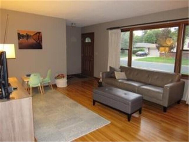 Foto del edificio - 7501 Knoll St