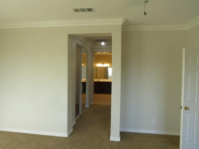 Foto del edificio - 32916 Vine St