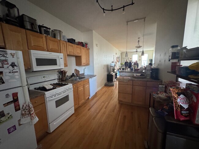 Foto del edificio - 385 E Becher St