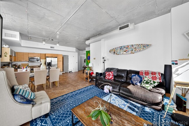 Building Photo - 2275 Biscayne Blvd