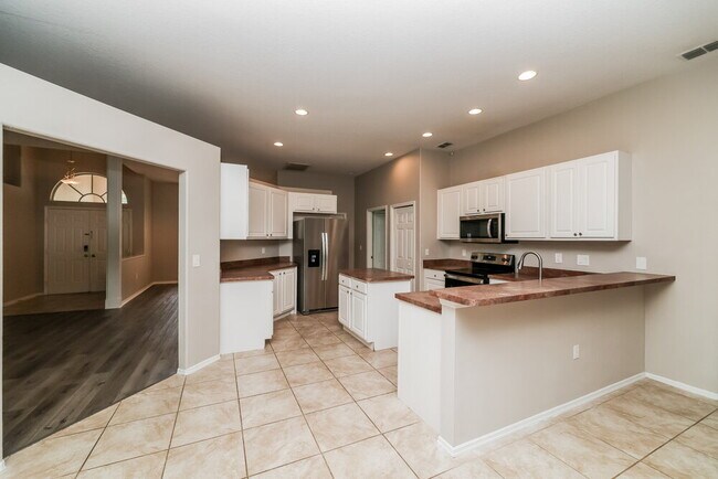 Foto del edificio - 1326 Kinsmere Dr