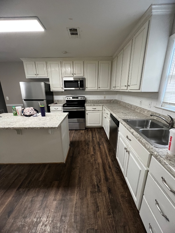 Building Photo - 4475 Pyburn St