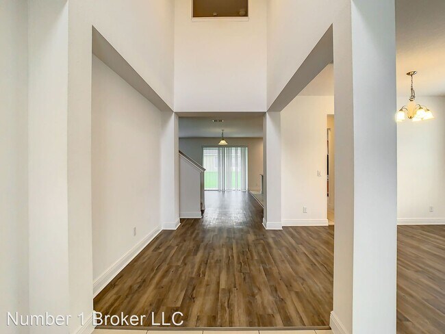 Building Photo - 5 br, 3 bath House - 14523 Black Lake Pres...