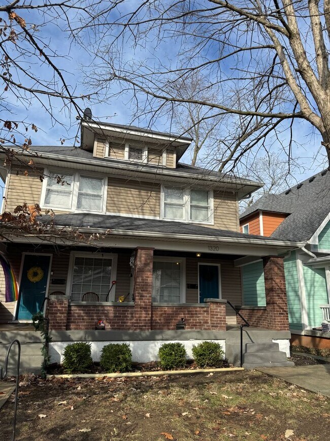 Building Photo - Parker 1318-20