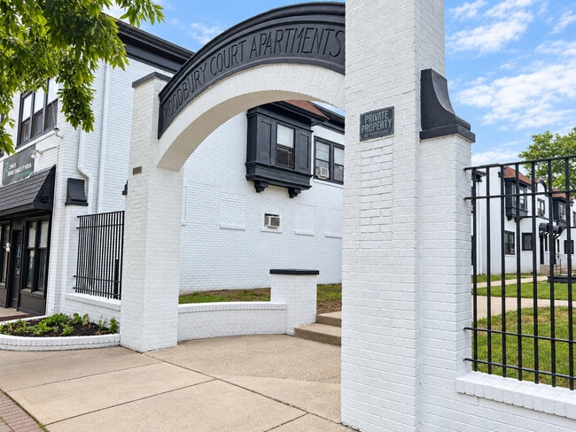 Building Photo - Woodbury Court Apartments