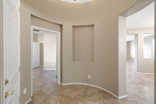 Foto del edificio - 2516 W Coyote Creek Dr