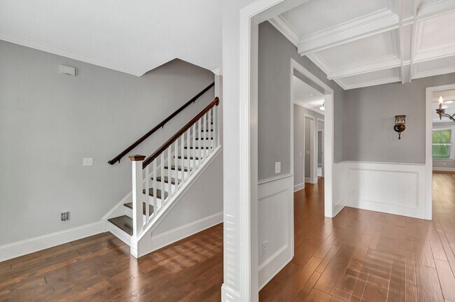 Foto del edificio - Beautiful Former Model Home for Rent – Upg...