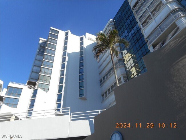 Foto del edificio - 4751 Gulf Shore Blvd N