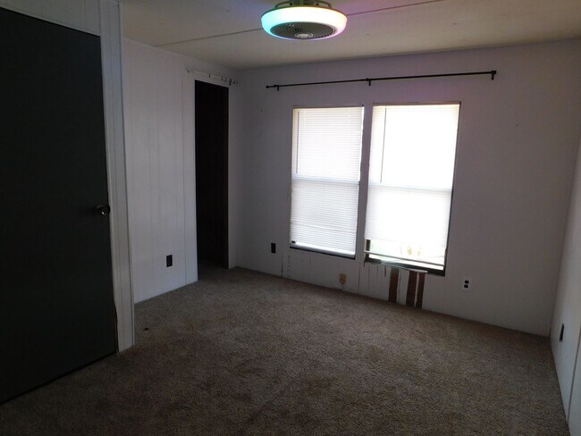 Building Photo - 2 bedroom 2 baths in Pasquotank County