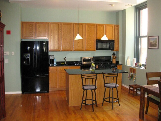 Foto del edificio - 208 W Washington St