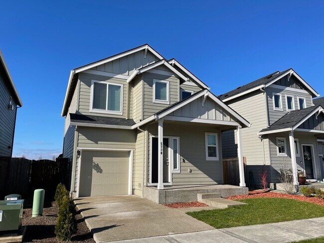 Foto del edificio - BEAUTIFUL 3 Bedroom 2.5 Bath Home! High Ce...