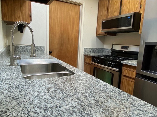 Building Photo - 612 Sabado Ct