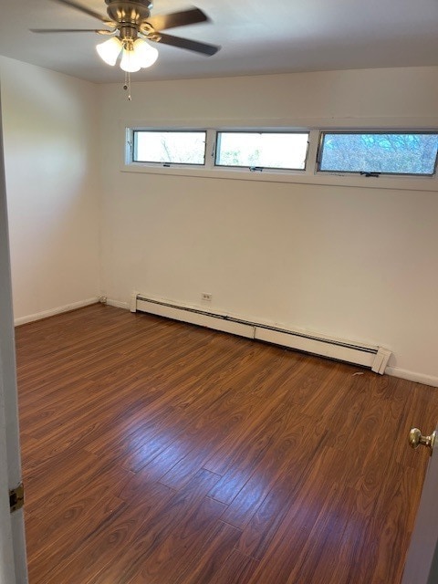 Building Photo - 523 N Pleasant Dr