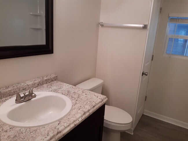 Building Photo - 7196 Sunningdale Dr