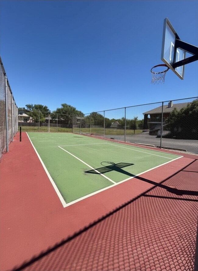 Cancha de baloncesto - Cedar Lakes Apartments