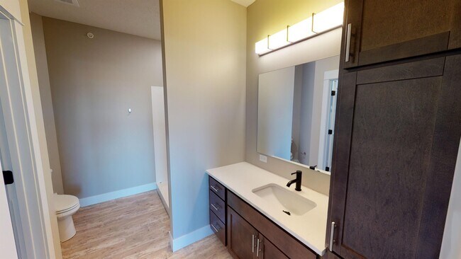 Building Photo - 2116 Normal St