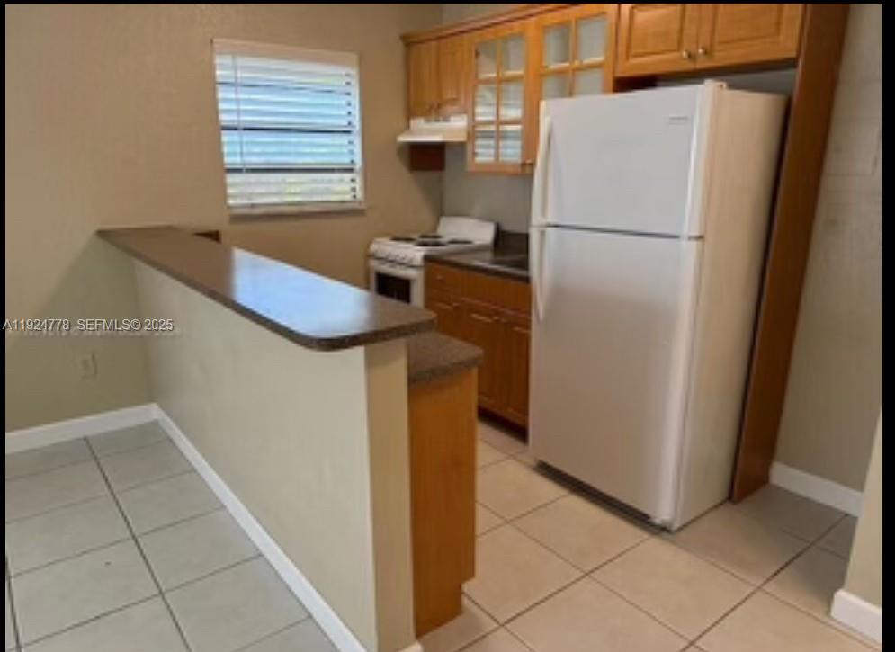 Building Photo - 9751 Wayne Ave