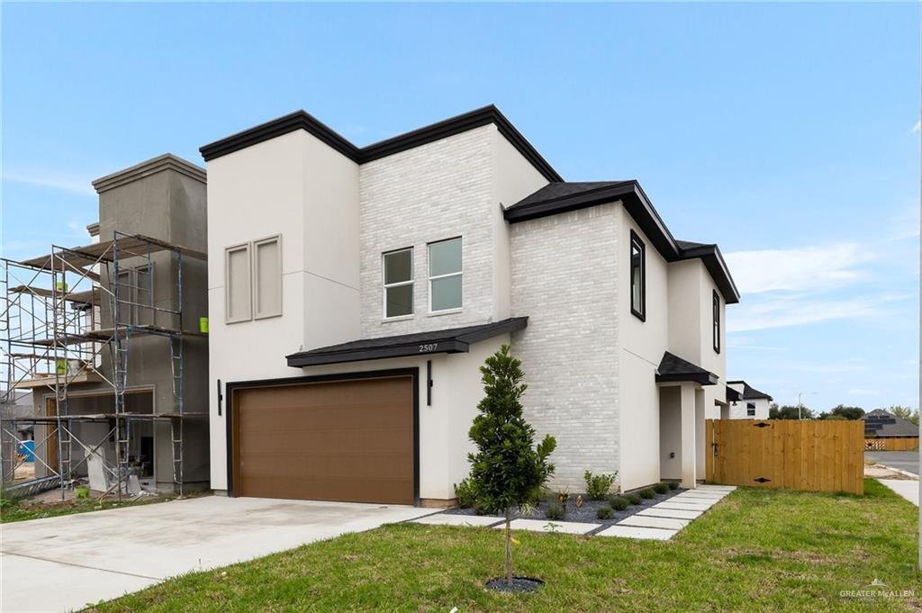 Foto principal - 2507 E Solar Dr